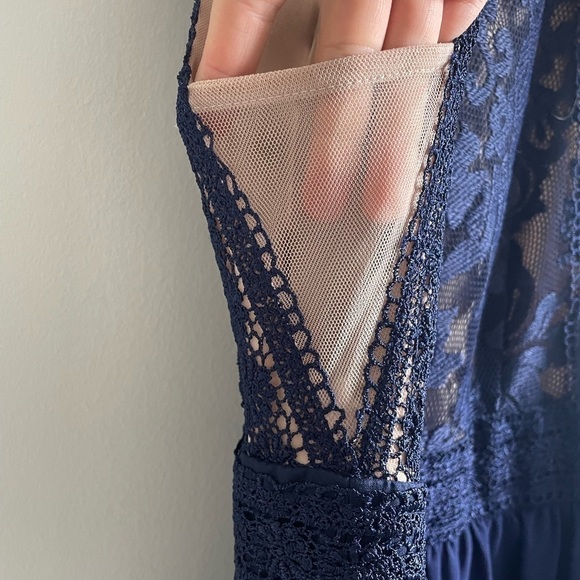 Lulu's Navy Lace Maxi Dress - Picture 8 of 12